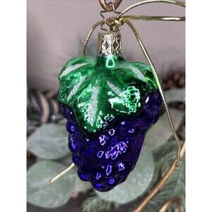 Vintage Old World Christmas Hand Blown Glass Purple Grapes Ornament 2000